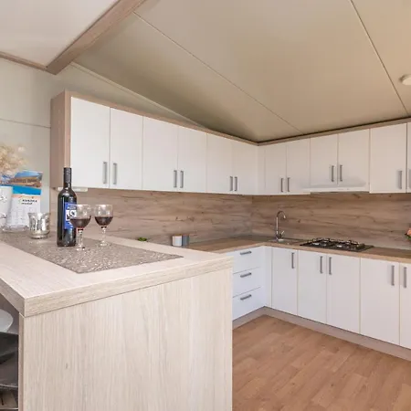 Mobile Rock Rose 1 Dom wakacyjny *