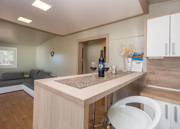 Mobile Rock Rose 1 *