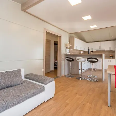 Mobile Rock Rose 1 度假居 *