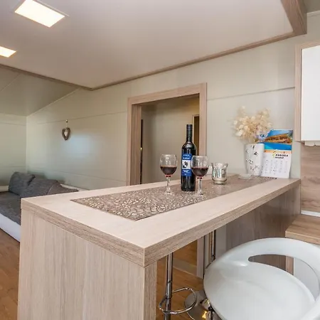 Mobile Rock Rose 1 *