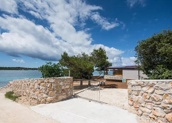 Mobile Rock Rose 1 度假居 特孔