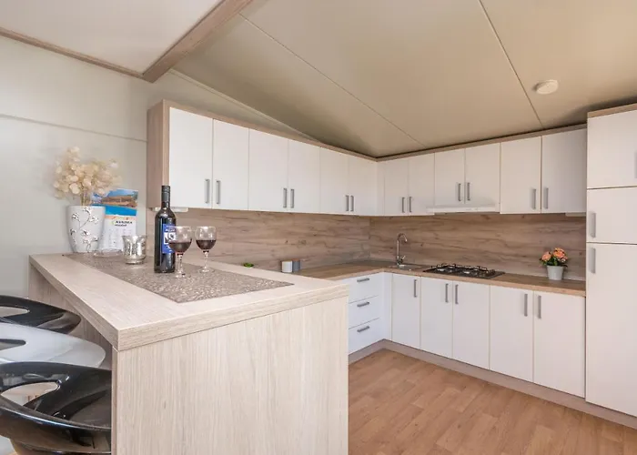 Mobile Rock Rose 1 Vikendica *